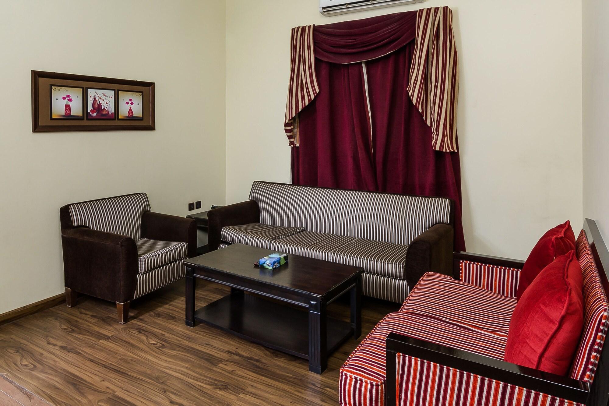 Oyo 124 Dome Hotel Suites Al Orouba Рияд Екстериор снимка