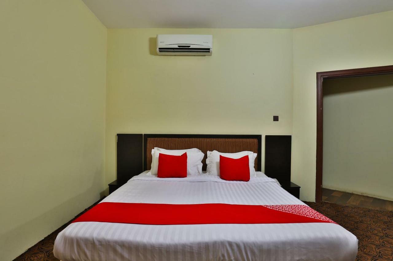 Oyo 124 Dome Hotel Suites Al Orouba Рияд Екстериор снимка