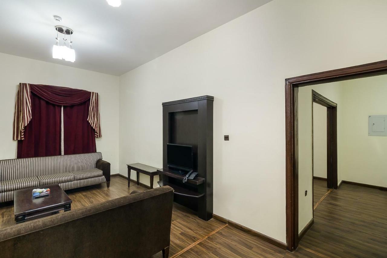 Oyo 124 Dome Hotel Suites Al Orouba Рияд Екстериор снимка